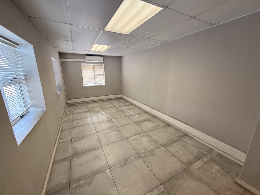 To Let Commercial Property for Rent in Parow Industrial Western Cape